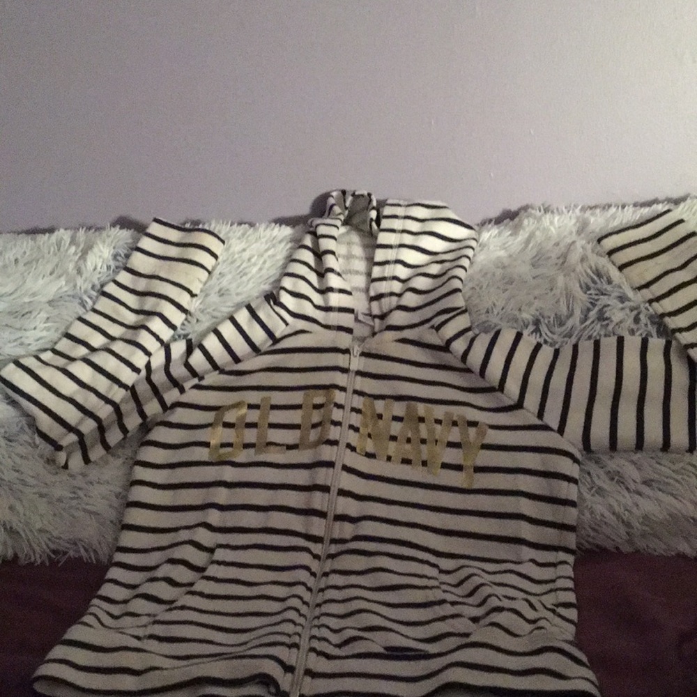 Old navy sweatshirt